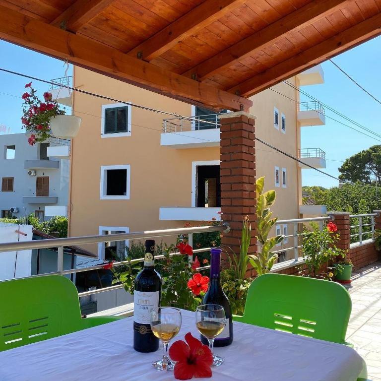 Arlind'S Apartaments Vlore Exterior photo