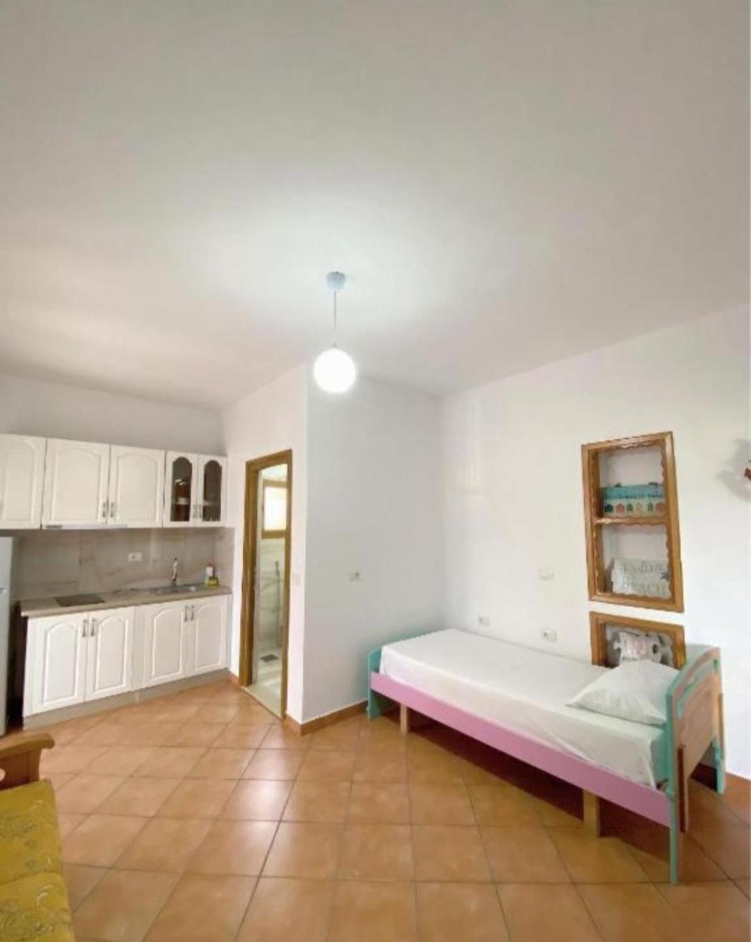 Arlind'S Apartaments Vlore Exterior photo
