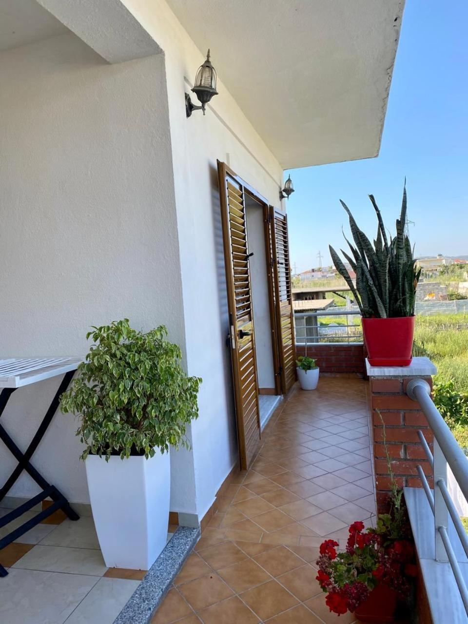 Arlind'S Apartaments Vlore Exterior photo